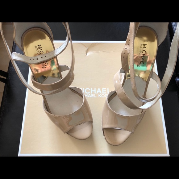 Michael Kors Platform Wedge Sandal size 8.5 - Picture 2 of 5